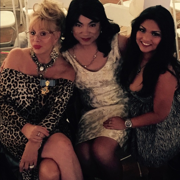 Meet your Posher, Stephanie - Picture 5 of 5